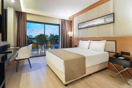 Turecko Belek Aydinbey Queens Palace 14 dňový pobyt Ultra All inclusive Letecky Letisko: Praha October 2026 ( 1/10/26-14/10/26)