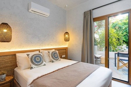 Okeanis Mystique South - 20