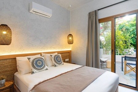 Okeanis Mystique South - 23