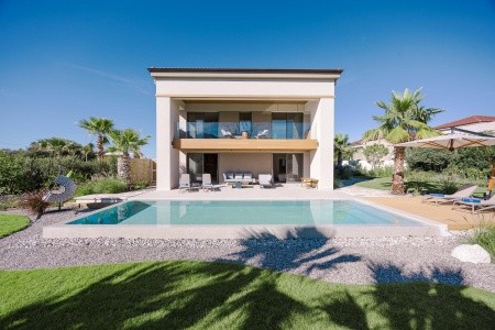 Almyros Beach Resort & Spa - 625