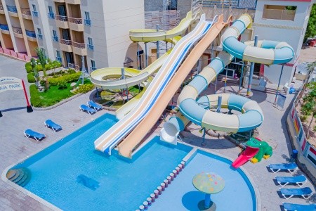 Sphinx Aqua Park Beach Resort - 5