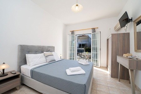 Studia Dimitris - 18