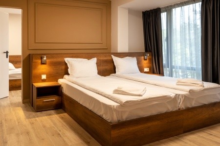 Queen Nelly Park - 18