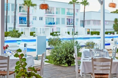 So White Club Resort - 12