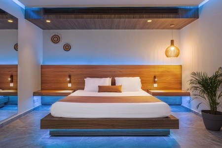 So White Club Resort - 14