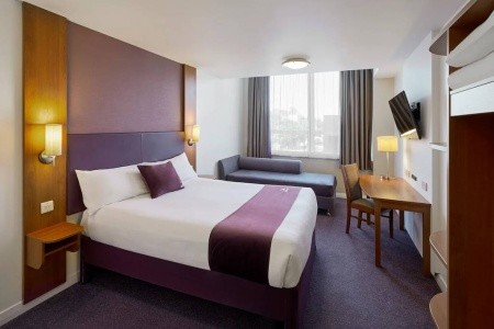 Premier Inn London Croydon Town Centre - 13