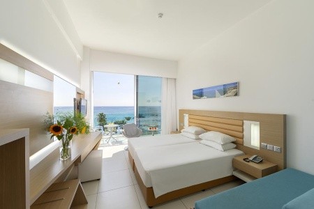 Vrissaki Beach (Paralimni) - 7