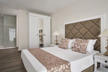 Sandy Villas Resort - 17