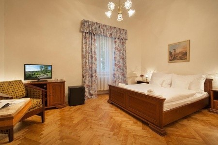 Česká republika Severné Čechy Zámek Hrubá Skála 6 dňový pobyt Raňajky Vlastná June 2026 (15/06/26-20/06/26)