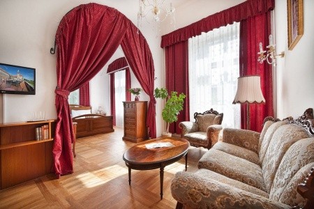 Česká republika Severné Čechy Zámek Hrubá Skála 6 dňový pobyt Raňajky Vlastná June 2026 (15/06/26-20/06/26)