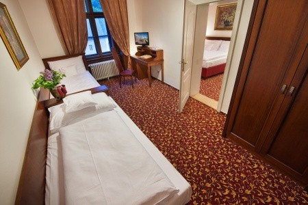 Česká republika Severné Čechy Zámek Hrubá Skála 6 dňový pobyt Raňajky Vlastná June 2026 (15/06/26-20/06/26)