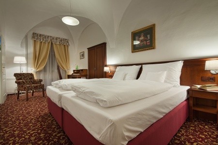 Česká republika Severné Čechy Zámek Hrubá Skála 6 dňový pobyt Raňajky Vlastná June 2026 (15/06/26-20/06/26)