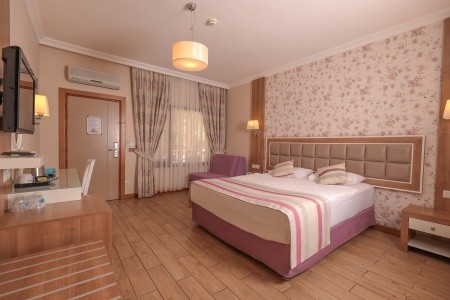 Turecko Kusadasi Kustur Club Holiday Village 9 dňový pobyt Ultra All inclusive Letecky Letisko: Viedeň June 2026 (27/06/26- 5/07/26)