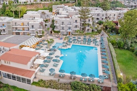 Grécko Kréta Porto Platanias Village 8 dňový pobyt Polpenzia Letecky Letisko: Praha June 2026 (13/06/26-20/06/26)