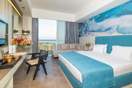 Crystal Centro Resort - 11