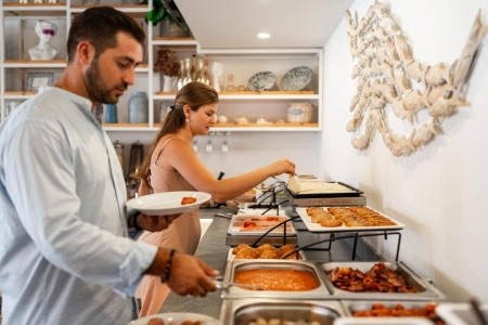 Blue Harbour Boutique Aparthotel - 14