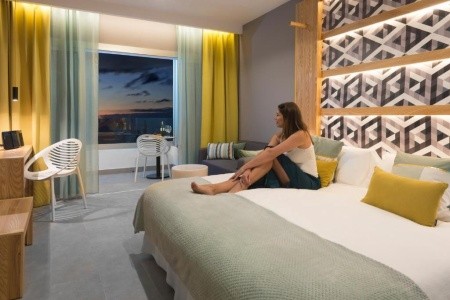 Kanárske ostrovy Tenerife Atlantic Mirage Suites & Spa 6 dňový pobyt Polpenzia Letecky Letisko: Budapešť July 2026 ( 5/07/26-10/07/26)