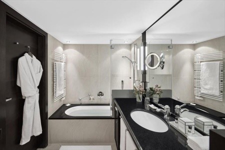 Schloss Lebenberg - 68