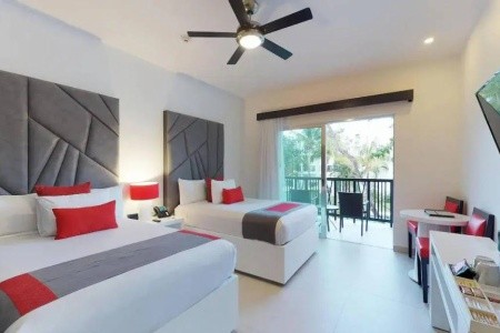 Residences At The Fives Oceanfront (Puerto Morelos) - 19