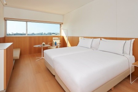 Španielsko Mallorca Melia Palma Bay (Palacio De Congresos) 5 dňový pobyt Raňajky Letecky Letisko: Praha June 2026 ( 9/06/26-13/06/26)