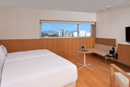Španielsko Mallorca Melia Palma Bay (Palacio De Congresos) 5 dňový pobyt Raňajky Letecky Letisko: Praha June 2026 ( 9/06/26-13/06/26)