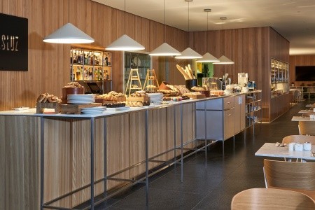 Španielsko Mallorca Melia Palma Bay (Palacio De Congresos) 5 dňový pobyt Raňajky Letecky Letisko: Praha June 2026 ( 9/06/26-13/06/26)