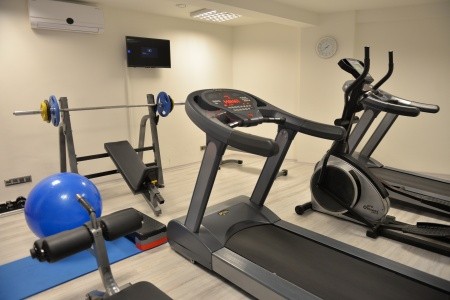 Ramada Hotel & Suites By Wyndham - 100