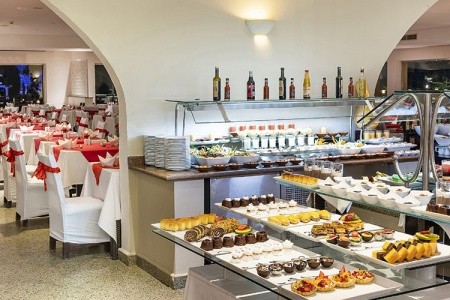 The Three Corners Equinox Beach Resort - 27