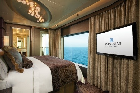 Norwegian Escape - 40