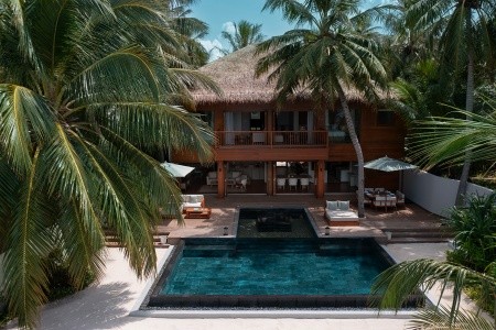 Maldivy Severný Atol Male Huvafen Fushi 12 dňový pobyt Raňajky Letecky Letisko: Praha April 2026 ( 6/04/26-17/04/26)