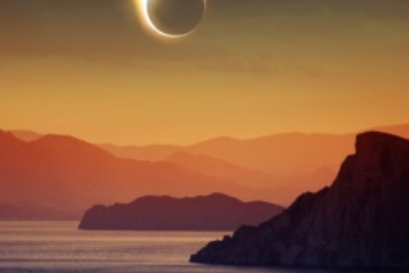 Zatmění Slunce 12. srpna 2026: kam vyrazit v Evropě za největší nebeskou podívanou