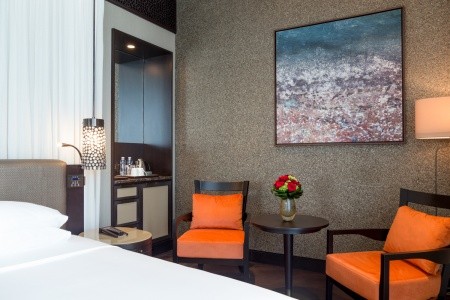 Spojené arabské emiráty Abu Dhabi Grand Hyatt Abu Dhabi Emirates Pearl 5 dňový pobyt Raňajky Letecky Letisko: Praha June 2026 ( 3/06/26- 7/06/26)