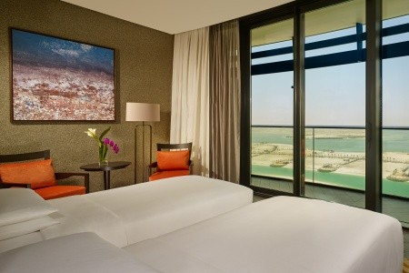 Spojené arabské emiráty Abu Dhabi Grand Hyatt Abu Dhabi Emirates Pearl 5 dňový pobyt Raňajky Letecky Letisko: Praha June 2026 ( 3/06/26- 7/06/26)