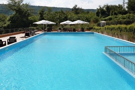 White Rock Castle - 4