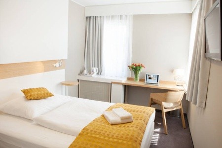 Česká republika Praha a okolie Golf 5 dňový pobyt Raňajky Vlastná April 2026 ( 1/04/26- 5/04/26)