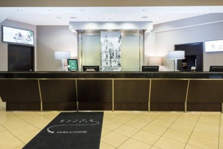 Courtyard Prague City - 6