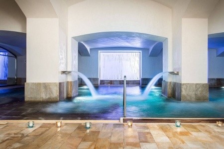 Česká republika Praha a okolie Carlo IV Prague 4 dňový pobyt Raňajky Vlastná November 2026 (26/11/26-29/11/26)