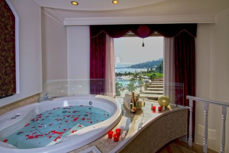 Turecko Bodrum Sianji Well-Being Resort 8 dňový pobyt Ultra All inclusive Letecky Letisko: Katovice July 2026 ( 2/07/26- 9/07/26)