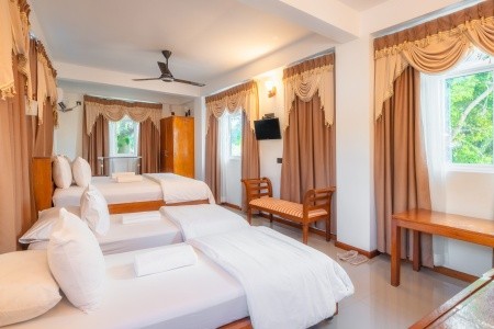 Maldivy  Biosphere By Hawks Hotels Kamadhoo Baa Atoll 9 dňový pobyt Polpenzia Letecky Letisko: Praha March 2026 (27/03/26- 4/04/26)