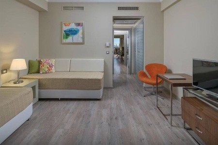 Atrium Platinum Resort Hotel & Spa - 28