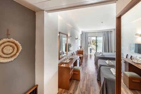 Tsokkos Antigoni - 28