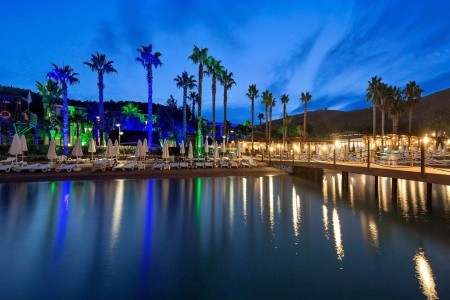 Green Bay Resort & Spa - 9