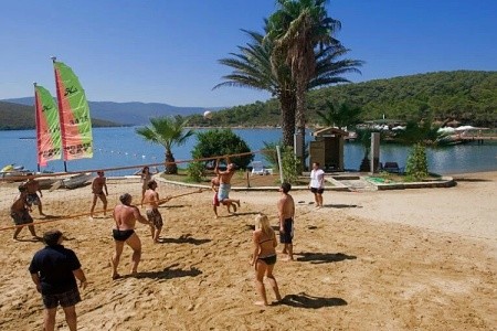 Green Bay Resort & Spa - 13