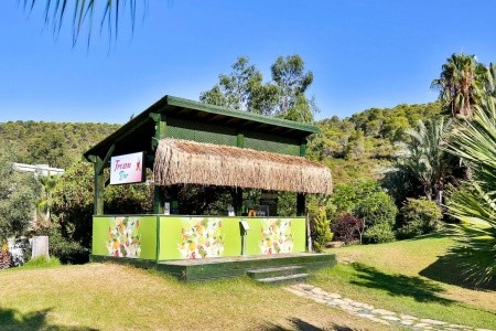 Green Bay Resort & Spa - 17