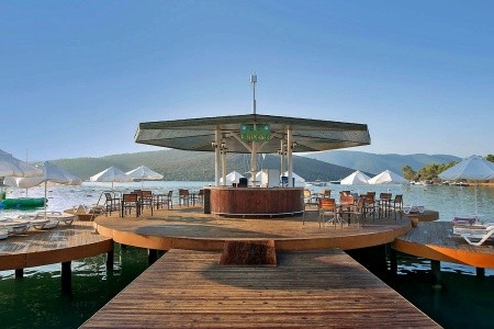 Green Bay Resort & Spa - 19