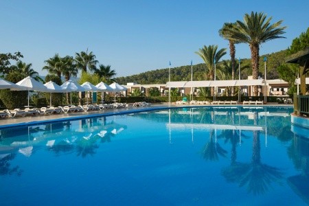 Green Bay Resort & Spa - 28