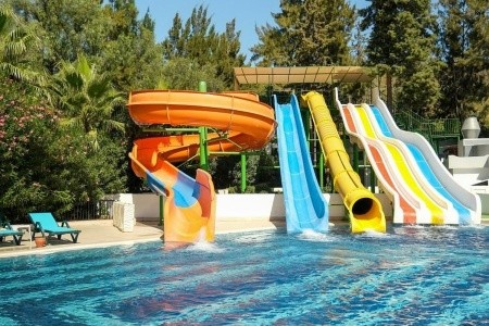 Green Bay Resort & Spa - 50