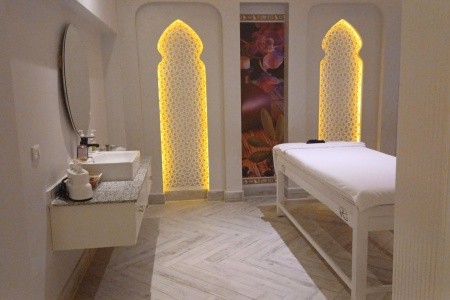 Egypt Hurghada Sunny Days El Palacio Resort & Spa 8 dňový pobyt All Inclusive Letecky Letisko: Bratislava June 2026 ( 2/06/26- 9/06/26)