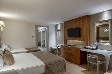 Side Star Resort - 120