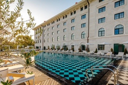 Brown Beach House - 16